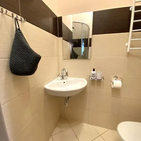 Family Apartment Lviv Exterior photo